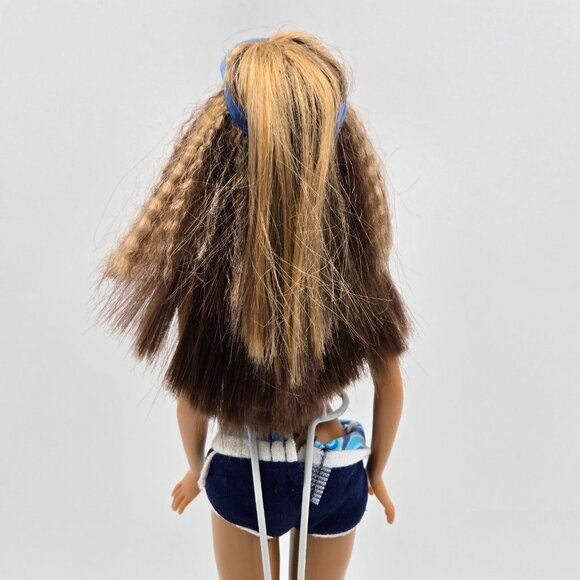 Teresa Cali Girl Fashion Barbie Doll 2003 C6463 Mattel Read - Picture 9 of 16